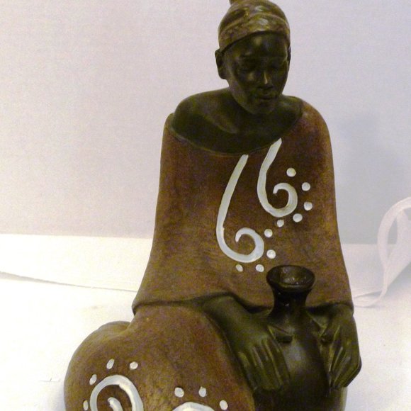 SEYMOUR MANN Handcrafted African Themed Figurine Woman With Pottery - Picture 2 of 15